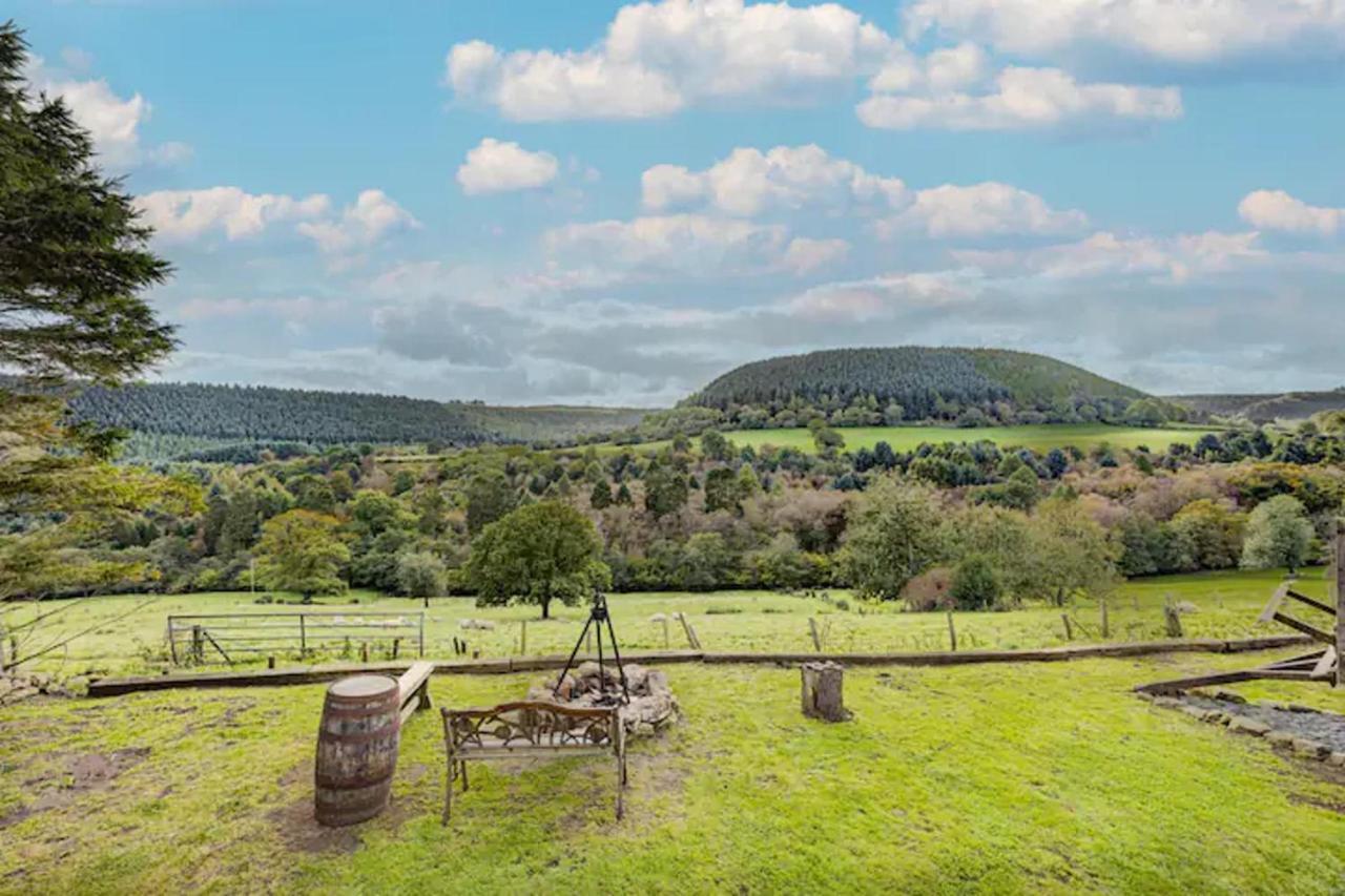 2 X Double Bed Glamping Wagon In Dalby Forest スカーバラ エクステリア 写真